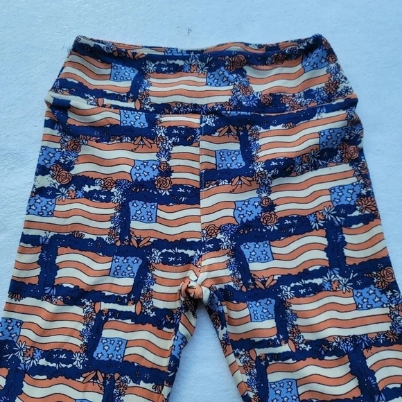 LuLaRoe OS Leggings USA AMERICA BLACK Military LE Flag STAR Patriotic Stretch - Picture 8 of 10